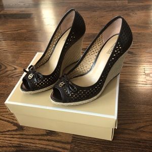Michael Kors Olivia Wedge size7M